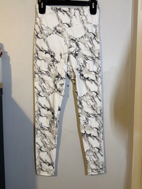 White Marble Print Leggings
